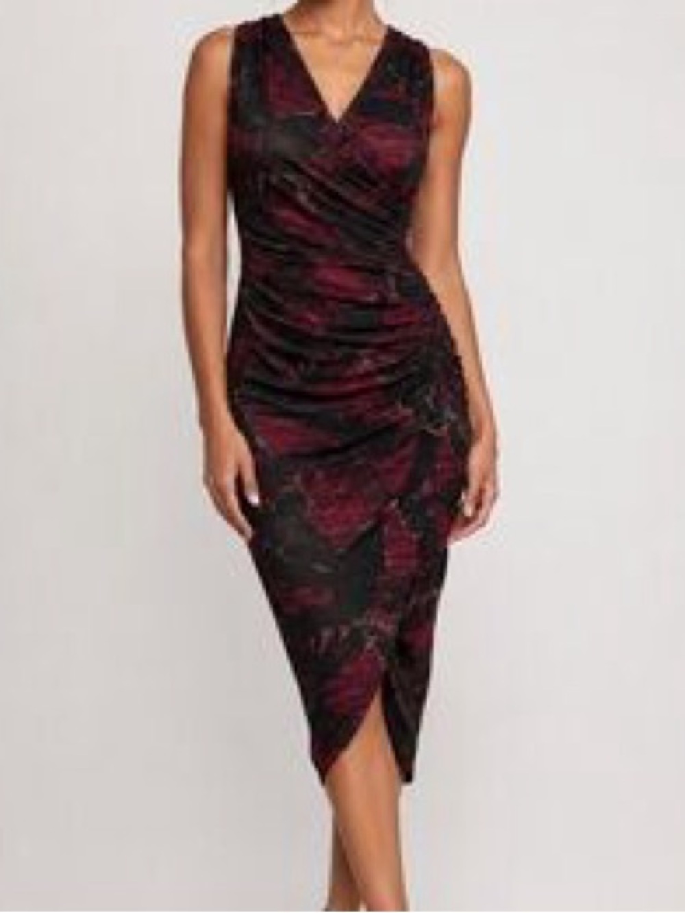 Wilfred Floral Ruched V-Neck Midi Dress in Black and Burgundy
